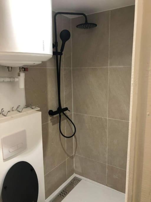 Studio Confortable Pres De Paris Apartment Villejuif Ngoại thất bức ảnh